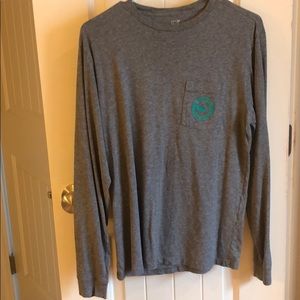 Vineyard vines long-sleeve t-shirt